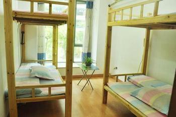 Guangzhou Pinyan Youth Hostel Tangxia  Exterior photo